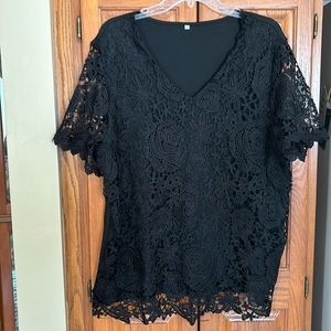 Women’s lace front top